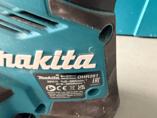 Makita DHR 281 + DX 09 mit Akku/Ladegerät 36V mit 2x 18V 5.0Ah Akkus