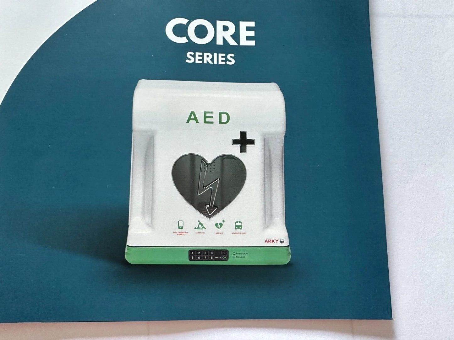 AED ARKY Core Plus wandgemonteerde box voor buitengebruik (verwarming/koeling) defibrillator NIEUW