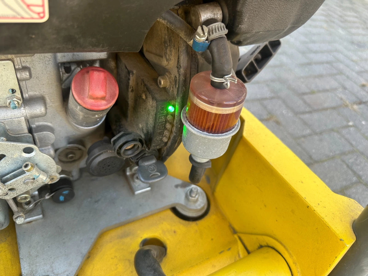 Wacker  DPU 3050 mit E-Start Rüttelplatte