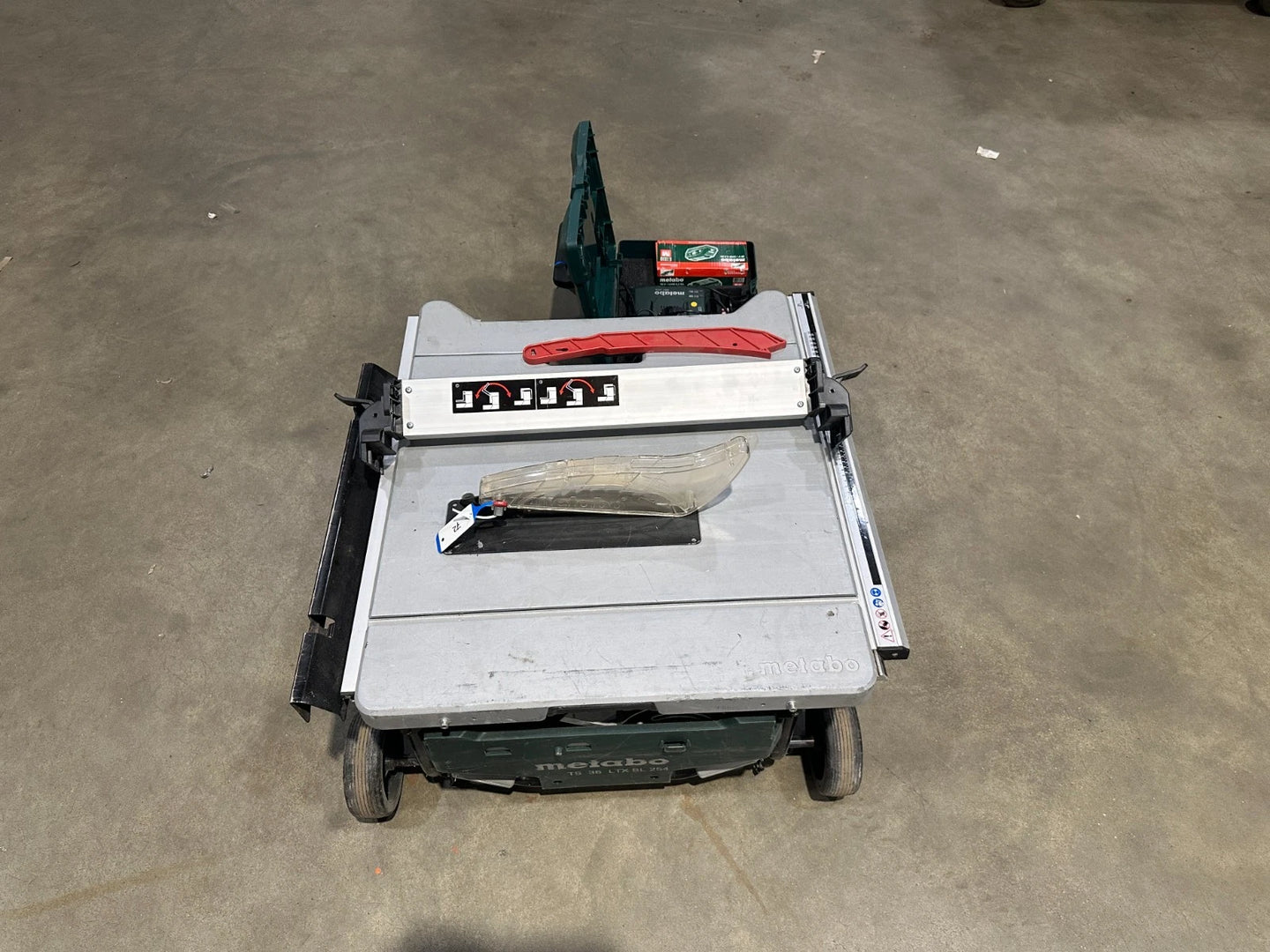 Metabo TS 36 LTX BL254 Accu-tafelzaag met onderstel 2xAccu/oplader Nr.72