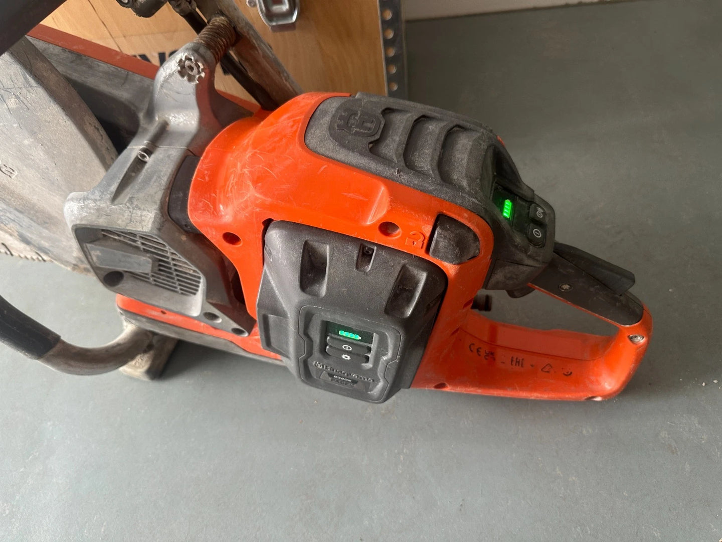 Husqvarna Akku Trennschleifer K1 PACE  inkl.Akku B750X+B380X+Ladegerät PACE 2024