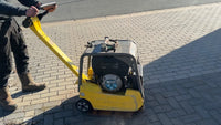 Wacker  DPU 3050 mit E-Start Rüttelplatte