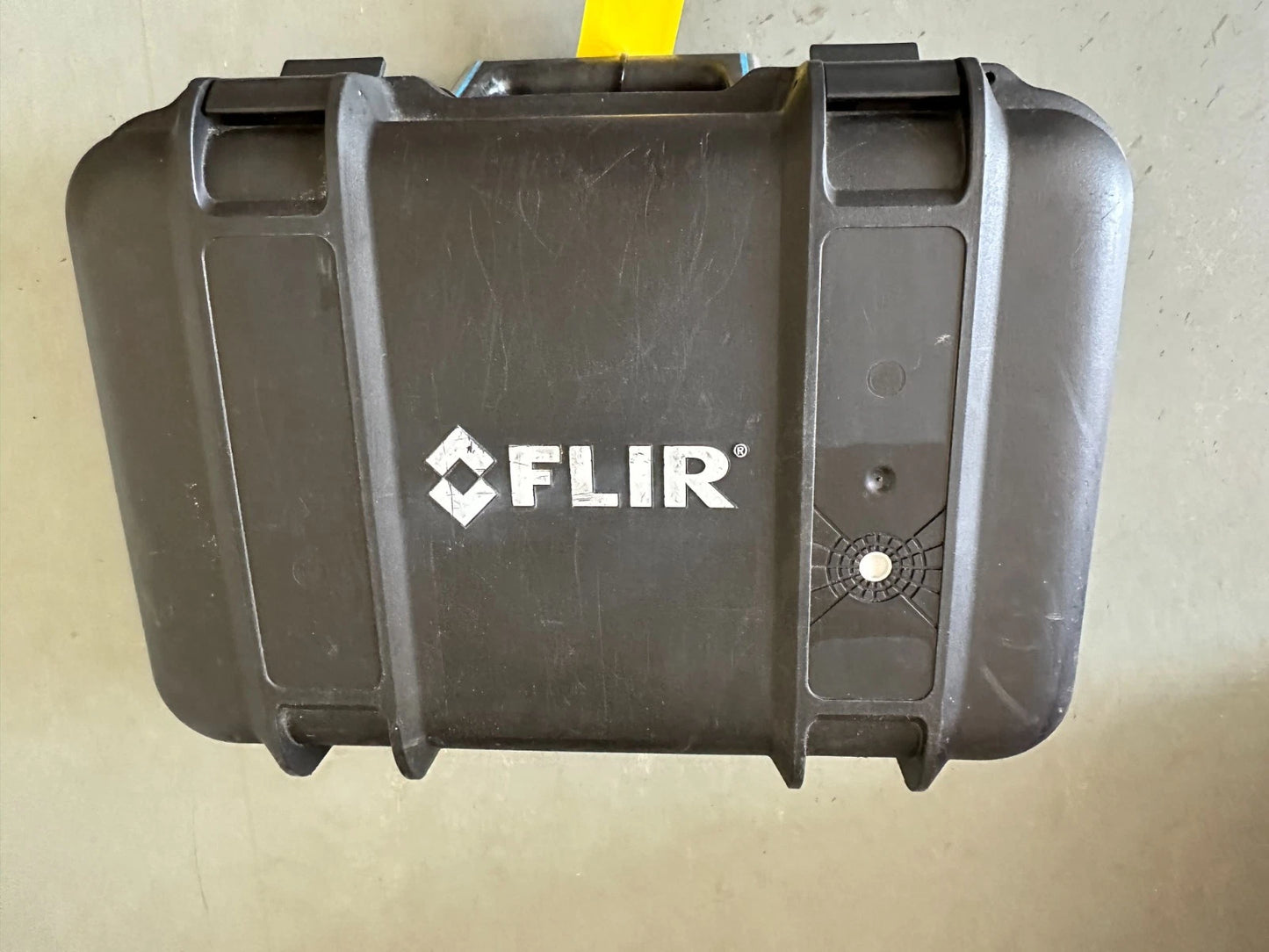 FLIR T420 Wärmebildkamera + Zubehör Thermografiegerät Energieberatung