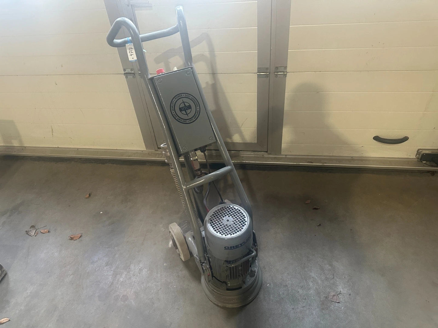 ---Diamantslijpmachine HTC GL270 Vloerslijpmachine 53kg. 4717
