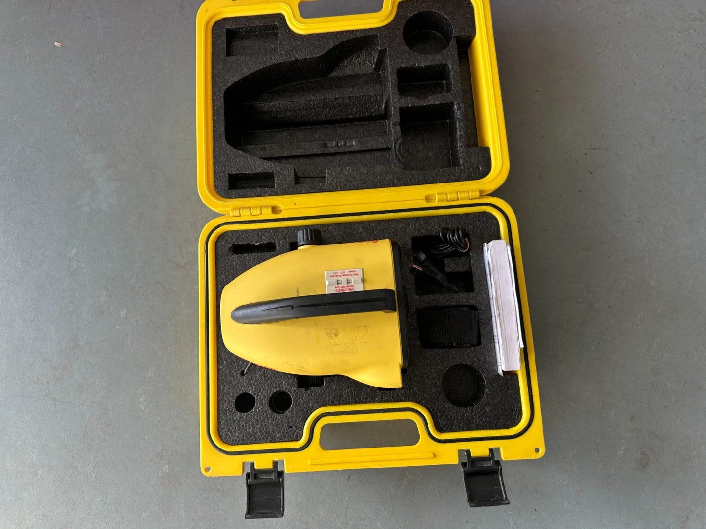LEICA Sprinter 150M Digitale waterpasinstrument