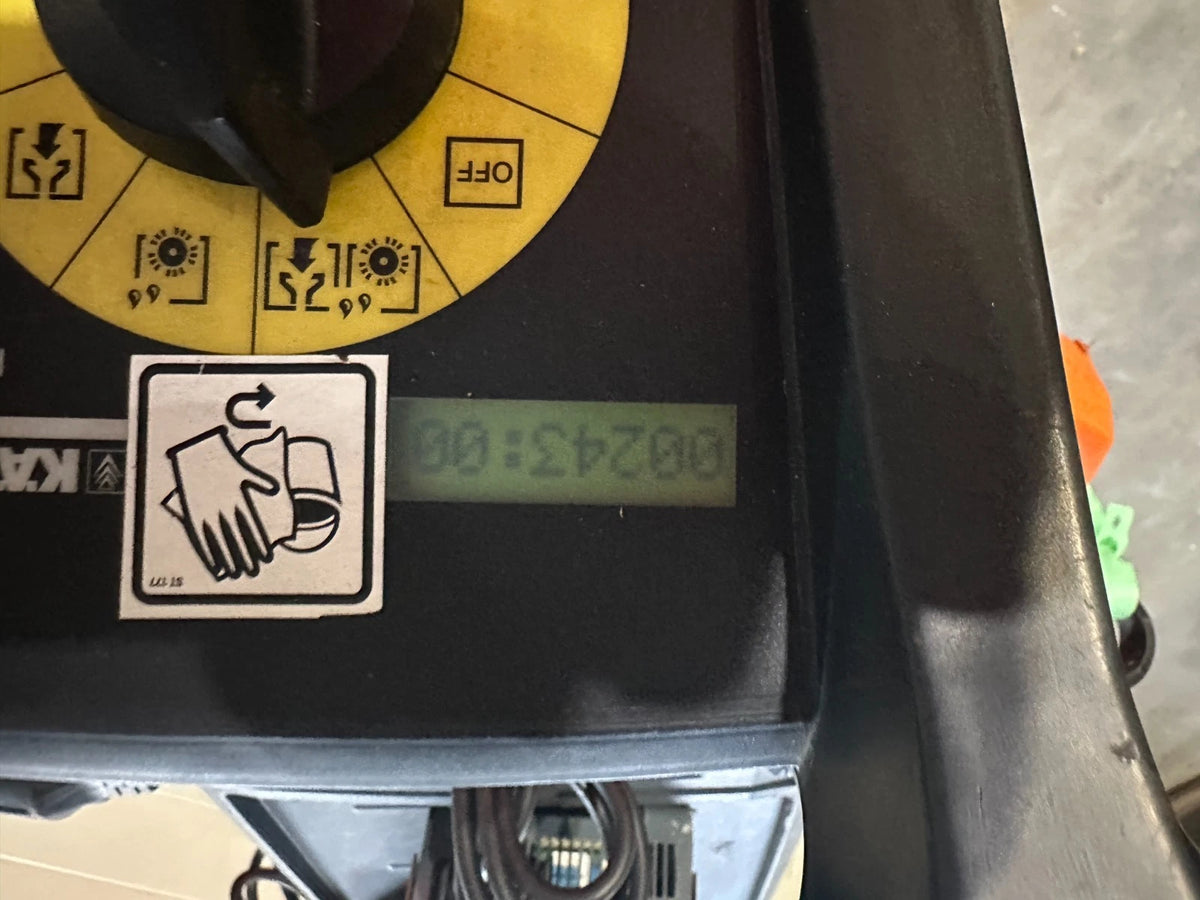 Kärcher BD50/50C Bp  batteriebetriebene Nachläufer-Scheuersaugmaschine