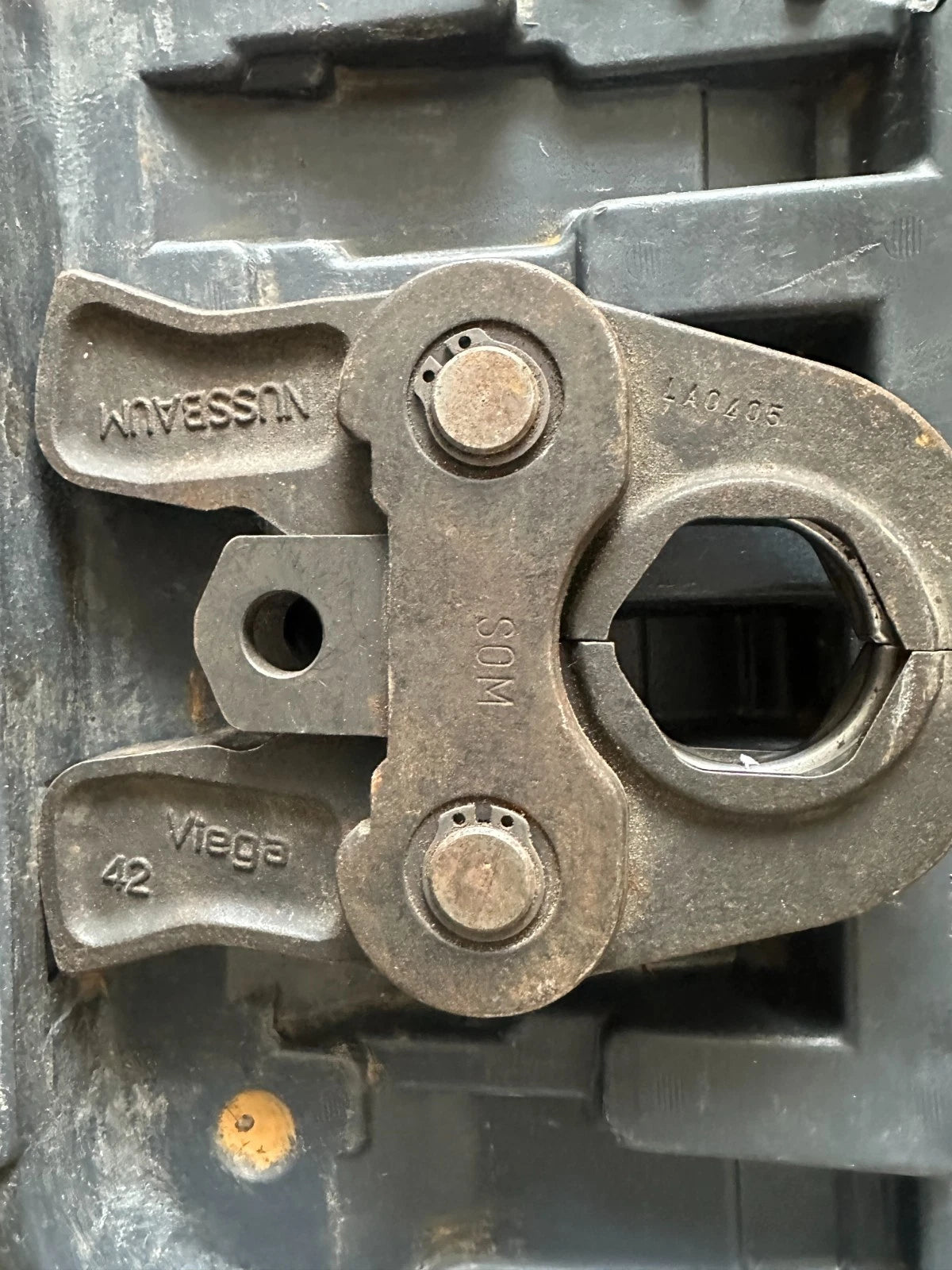 Viega perspistool 5 met 5 Viega persbekken V12 V22 V28 V35 V42