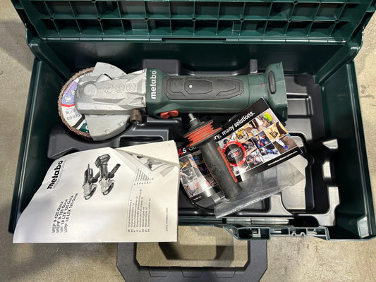 Metabo Accu haakse slijper met platte kop WF 18 LTX 125 Quick Nr.16 4007430287182