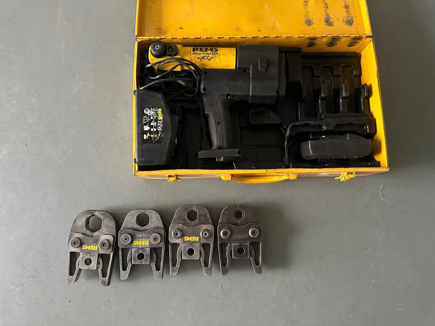 Rems Pressmaschine  Akku-Press 22V ACC Mapress M15 22 28 35 Pressbacken