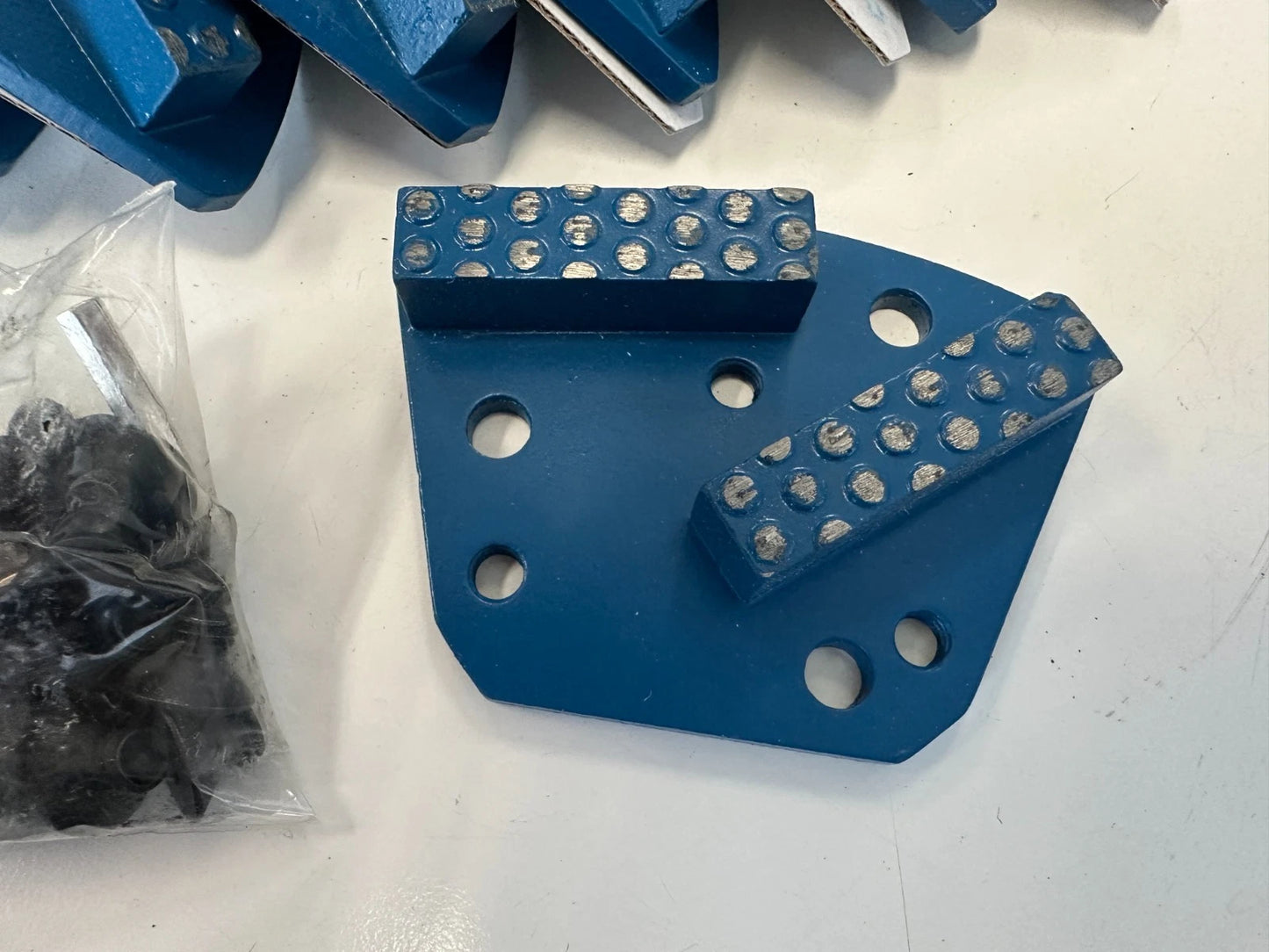 DIAMAG Wing Bleu 9 x diamantsegmenten 18/20 korrel