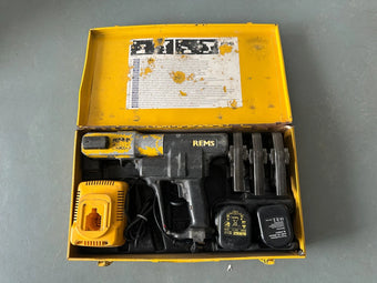 compare product Rems Pressmaschine  Akku-Press ACC Mapress M 15 22 28 Pressbacken