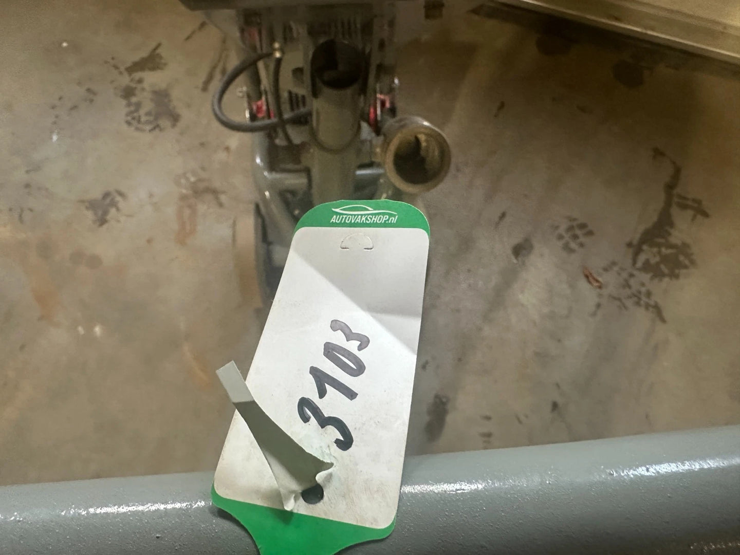 ---Diamantslijpmachine HTC GL270 Vloerslijpmachine 53kg. 3103