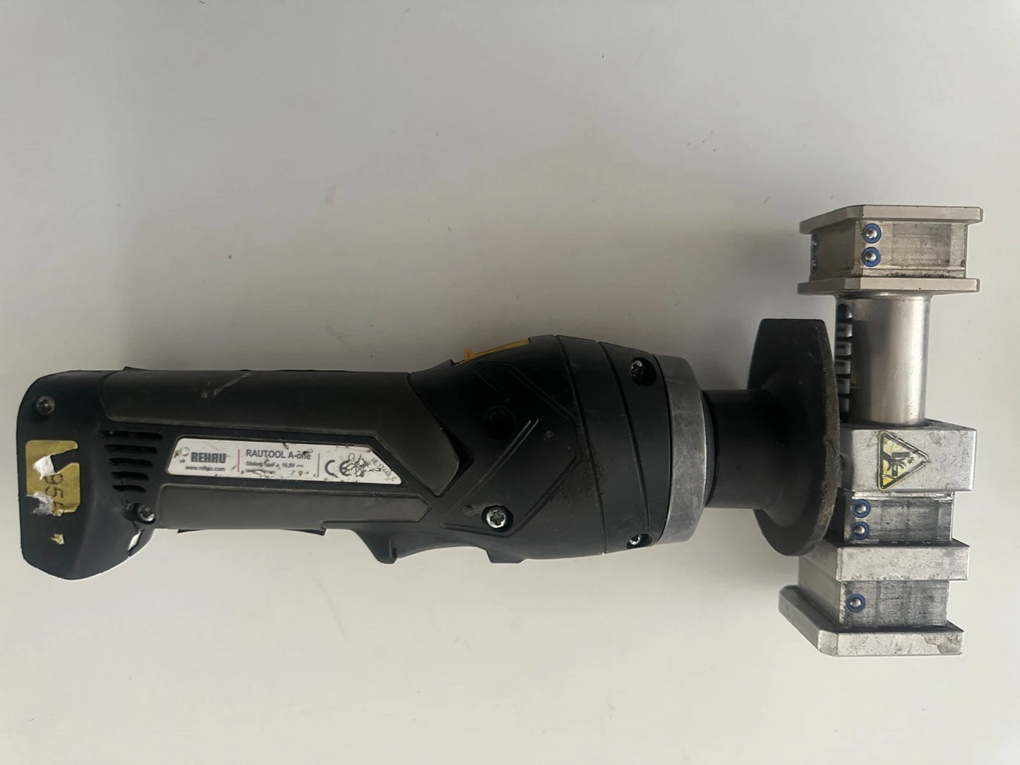 Rehau Rautool A onePress perstang persmachine accu-schuifhulsapparaat SOLO